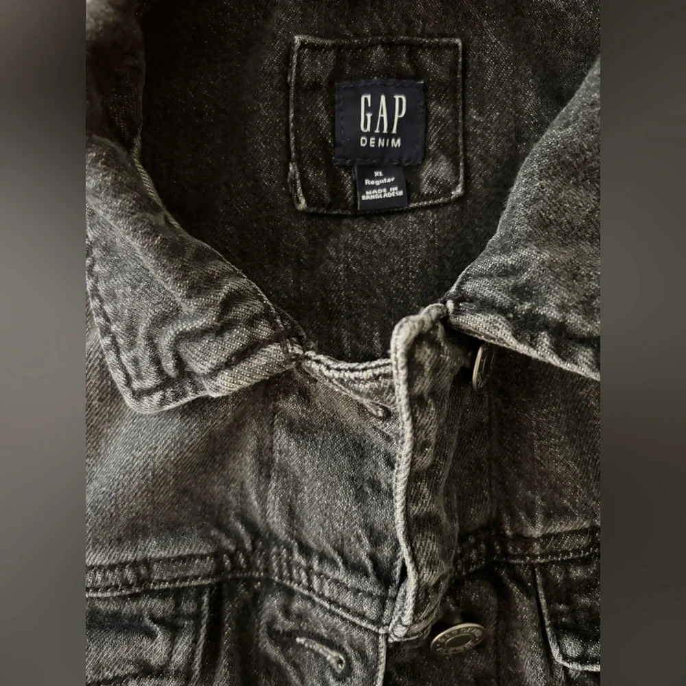 GAP KIDS Charcoal Denim Jacket - Picture 7 of 9